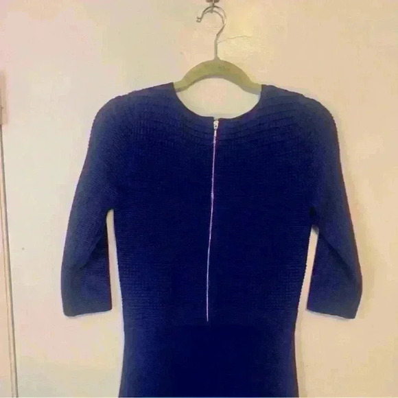 Talbots Sleeved Shift Dress in Blue Size Small with Back Zip - Picture 2 of 5